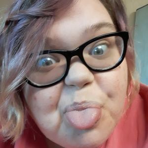 Meet your Posher, Chrissy